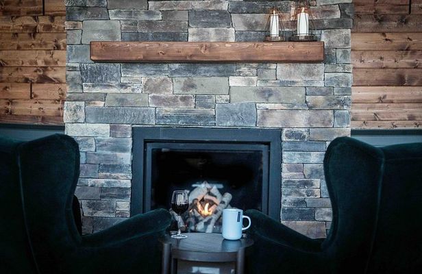 Aurora Lounge: Whitehorse's Coziest Aurora Viewing Experience