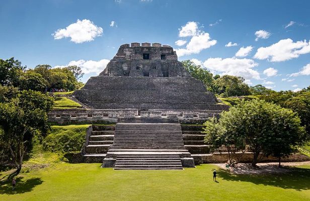 Xunantunich Maya Ruins and San Ignacio Market from Belize City