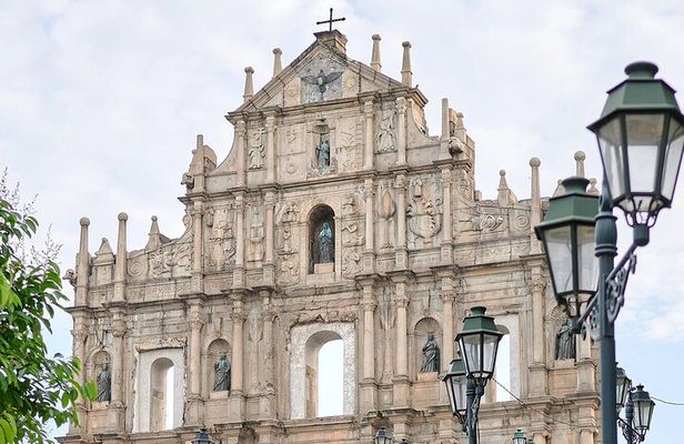 Macau Highlights & Culture Day Trip from Hong Kong with Pickup