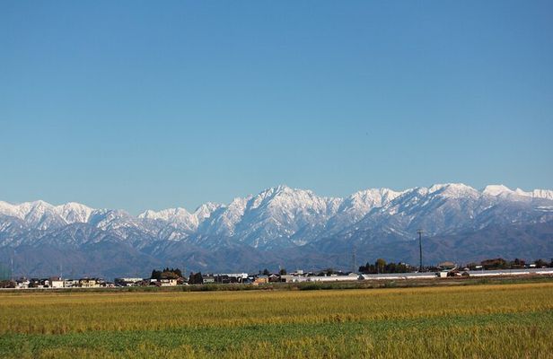 A hidden local trip around Toyama with views of Tateyama Mountain Range