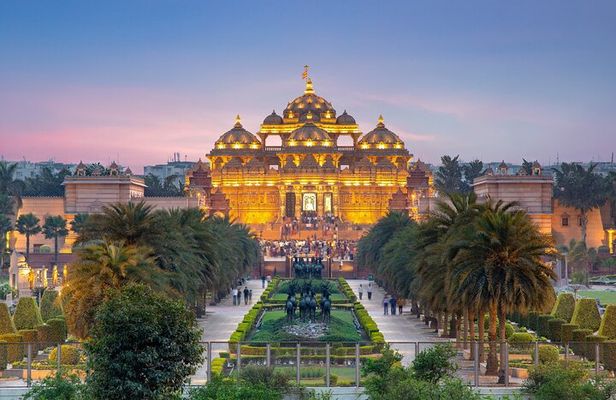 Half Day Temple Tour Including Hotel Pickup and Drop in Delhi