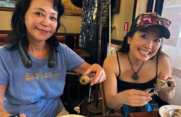Le Marais Food and Wine Tour - French Gourmet Tastings