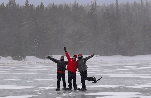 Custom Snowshoe Adventure in Rocky Mountain National Park
