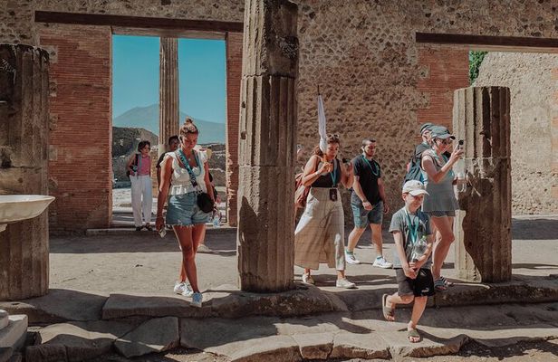 Full Day Tour to Pompeii and Mount Vesuvius from Sorrento