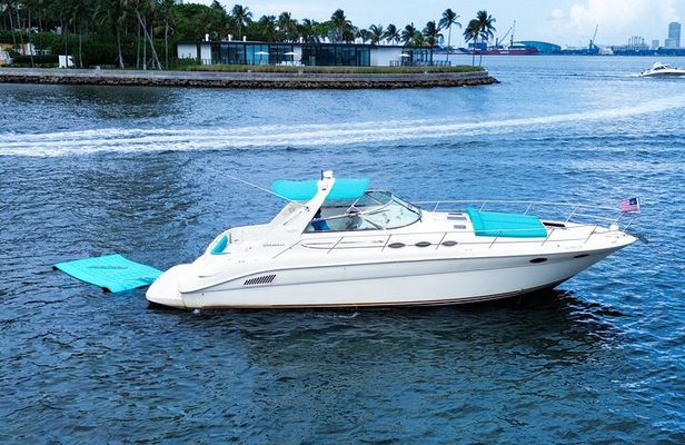 45ft + FREE HOUR Miami Yacht Rental 3 to 6 Hours 13 People