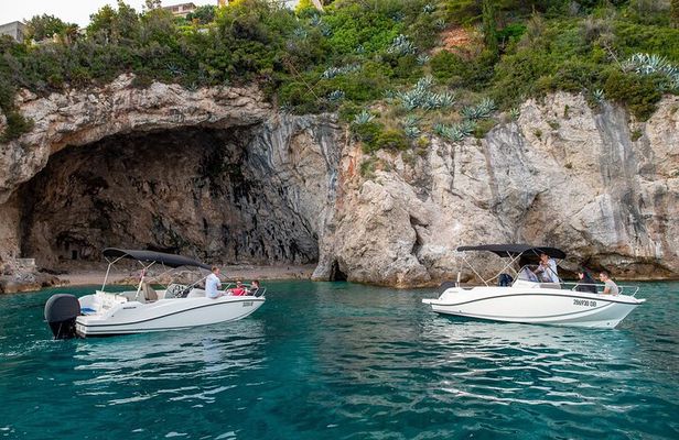 Private One-Hour Dubrovnik Highlights Cruise with Local Skipper
