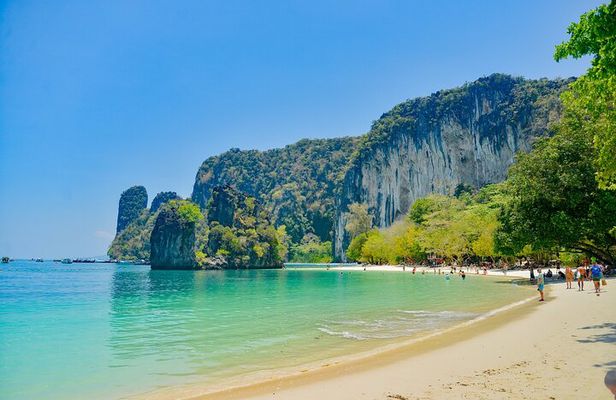Krabi Early Morning Hong Islands Small Group Longtail Boat Tour