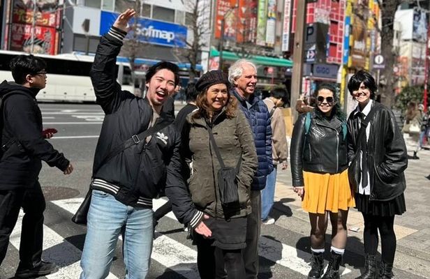 Tokyo Private Walking Tour – Ueno, Ameyoko & Kanda