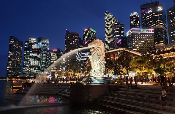 Singapore Night River Cruise with Garden Rhapsody and Spectra