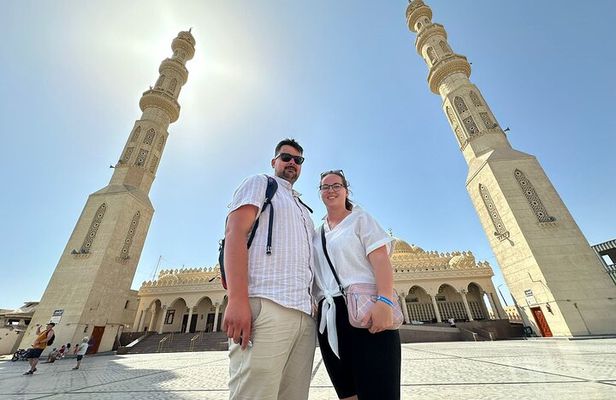 Private Guided Hurghada City Tour with Hotel Transfer
