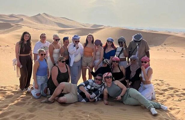 Red Dunes 4x4 Pick Drop Abu Dhabi Desert Safari with Dinner