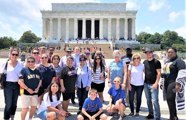DC Monuments Tour with 10+ Sites & Washington Monument Ticket