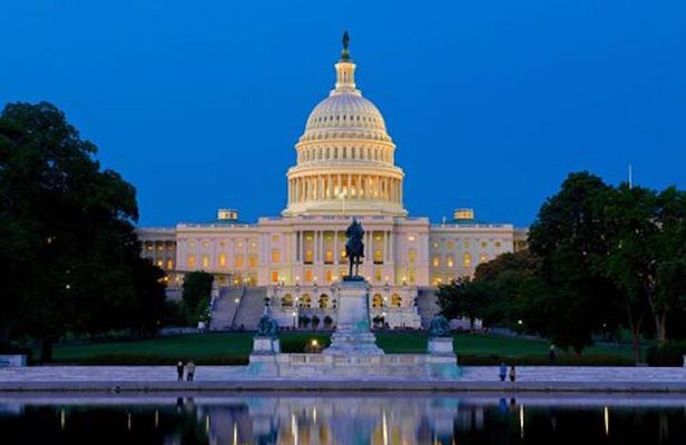 Private Day or Night Tour with 10 Stops, Guide, and Hotel Pick-Up