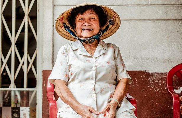Hungry HCMC Food Tour with 15+ Tastings