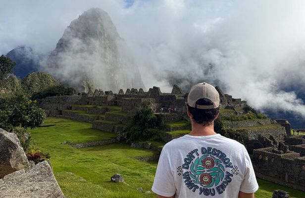 Private 2-Day Machu Picchu Tour with Sacred Valley Departure