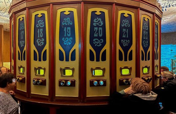 Krakow Schindler's Factory Guided Tour with Admission Ticket