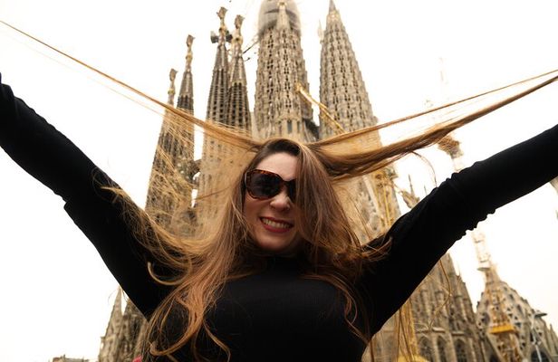 Barcelona Express: 3 Hour Iconic Highlights & Best Photo Spots