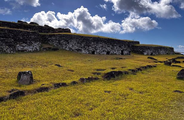 Noon The Legend of the Birdman