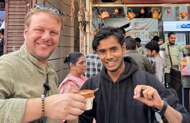 11 Street Foods of Old Delhi ChandniChowk Market with Local Guide