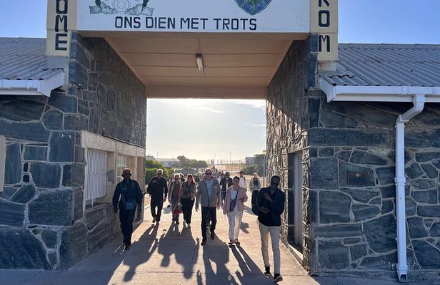 Cape Town Robben Island Tour with Extra Convenances 