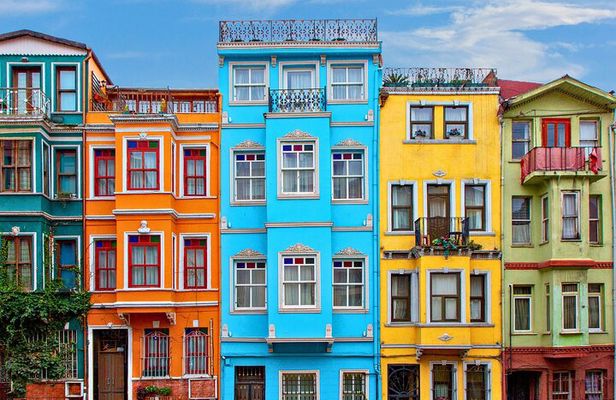 Private Istanbul Tour: Blue Mosque, Spice Bazaar & Balat Ferry