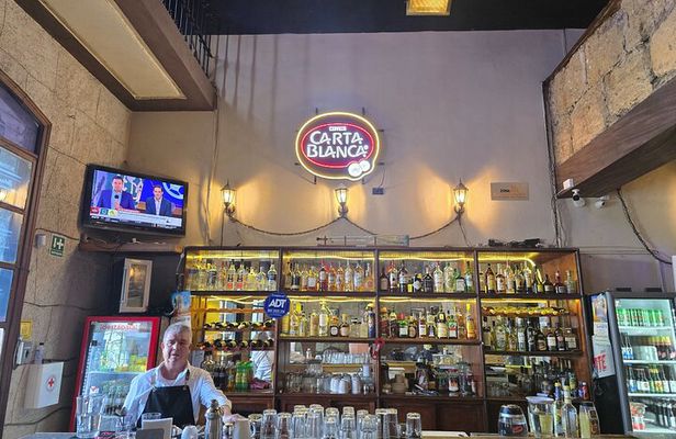 Traditional Canteens with Drinks Tour in Monterrey