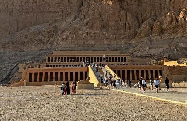 Luxor Airport Full Day Private Tour:East &West Banks with Pickup