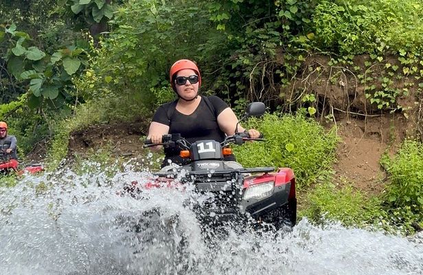 Costa Rica Nuevo Colon Shared 4WD Tour Experience