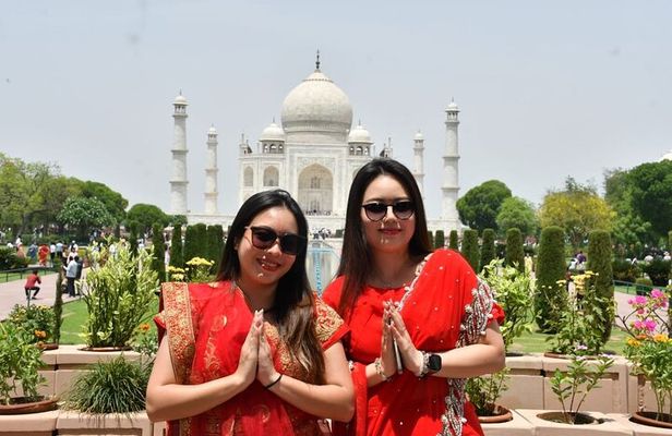 Taj Mahal Tour From Delhi