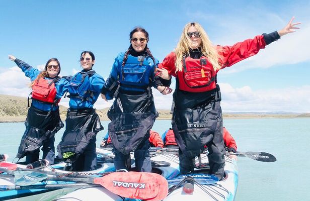 Darwin Experience: Patagonia 4x4 and Kayak Adventure with Food
