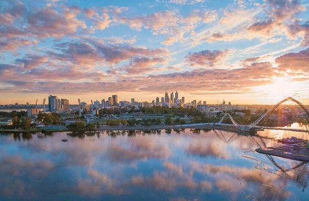 Swan River Bridges and City Segway Tour in Perth