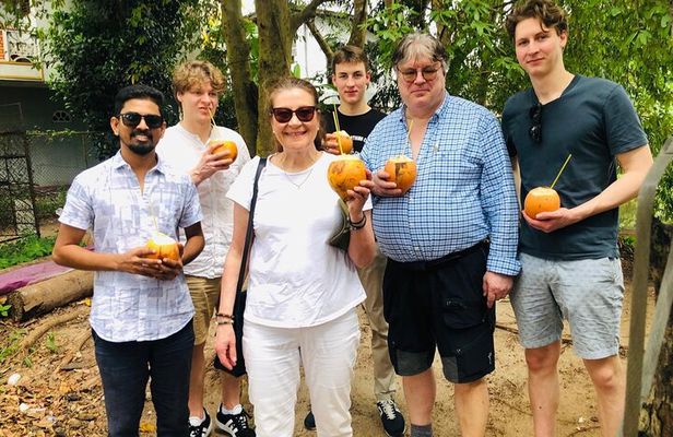 8 Day Tour to Sri Lanka Beach Bliss and Whale Watching