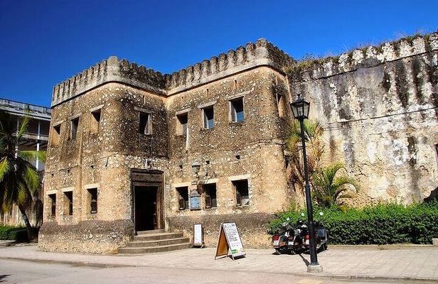 Private Stone Town tour and Spice farm