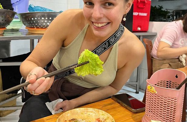 Nha Trang Local Food Tasting & Sightseeing Tour By Scooter