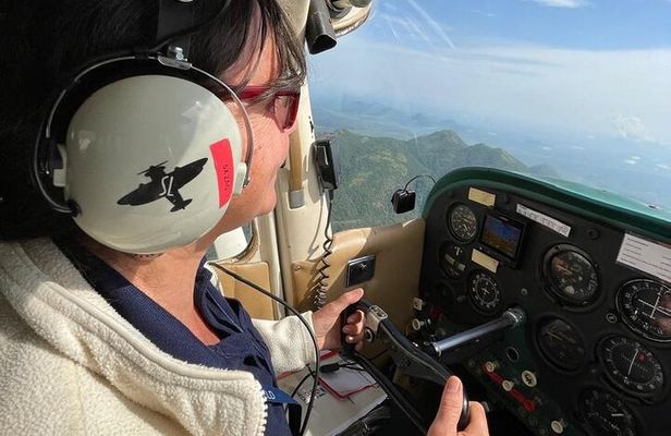 Discover Kampala from Above 30 Minute Private City Scenic Flight