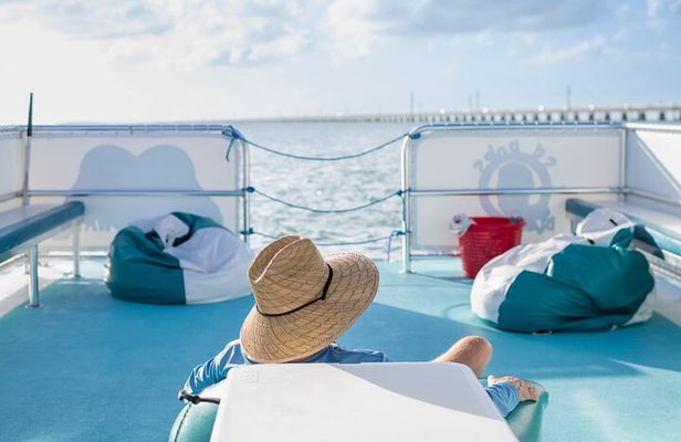 Island Sandbar Tour Catamaran Cruise in Marathon FL