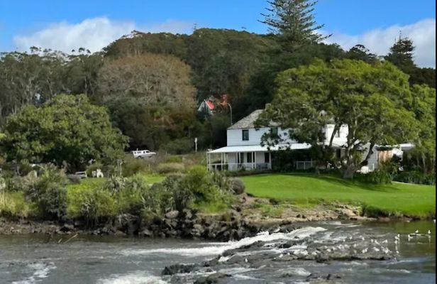 BOI Luxury Indulgence Waterfalls Heritage Wine and Chocolate 