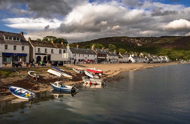 Ullapool Shore Excursion Castles, Beaches and Coastal Views Tour