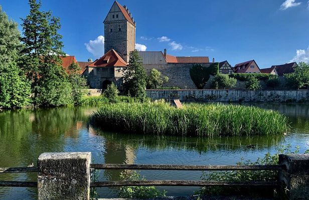 historical adventure tour through Dinkelsbühl with beer and snack