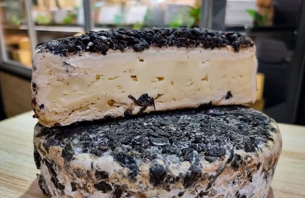 Nice Food & Storytelling Tour with "Licensed Guide" 2H30