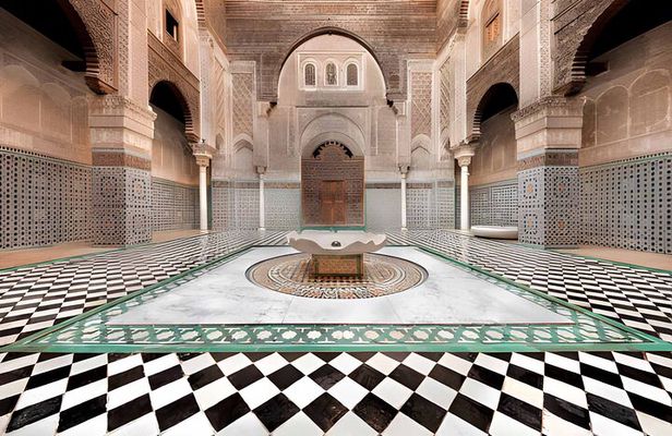 Private Fez Medina Walking Tour with Local Guide & Hotel Pickup