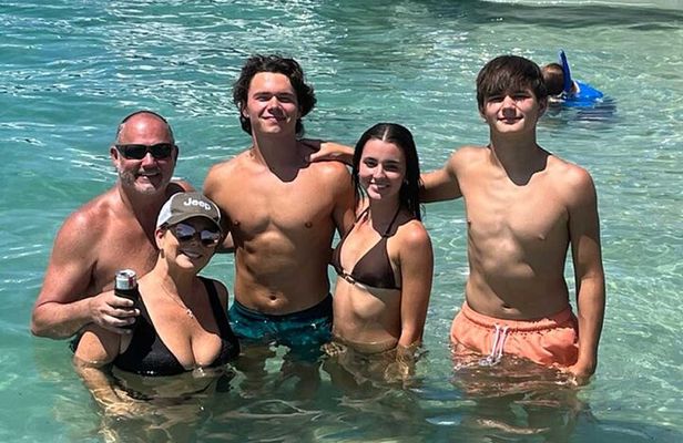 Peanut Island Swim and Sightseeing Cruise Adventure