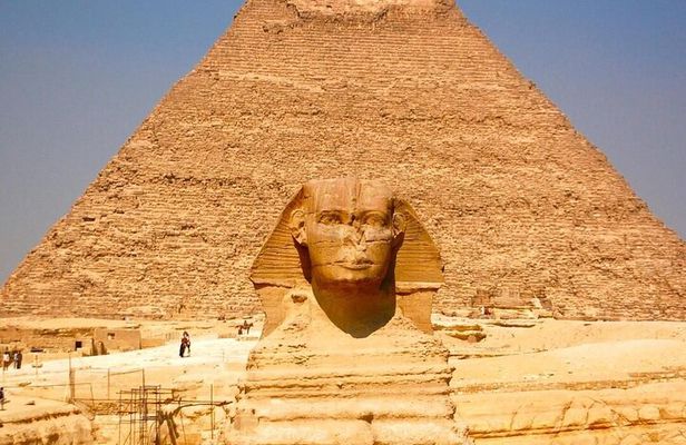 اCairo Day Tour from Hurghada: Pyramids, Sphinx & Grand Museum