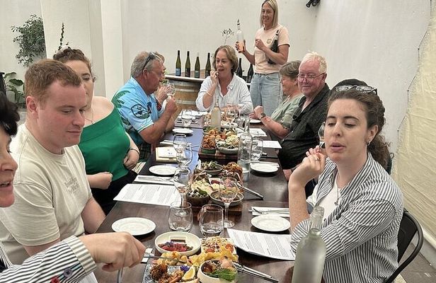 Wellington: Guided Colonial Heritage Tour with Gourmet Lunch