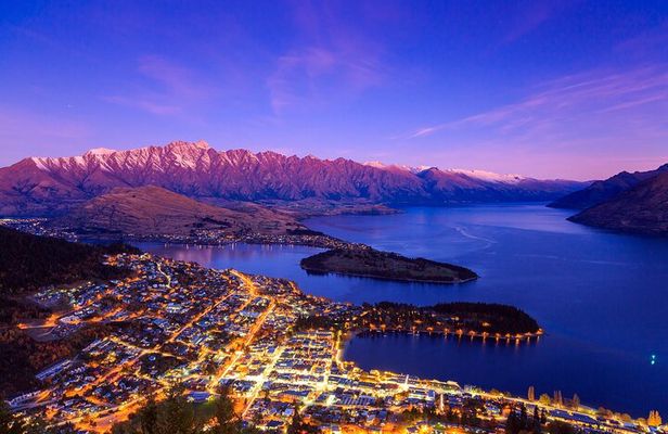 Private Queenstown by Night Skyline and Lakeside Tour