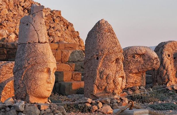2 Days Tour in Göbeklitepe and Nemrud Mountain From Istanbul