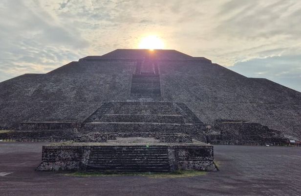 Teotihuacan in detail Guided tour of the city of the gods
