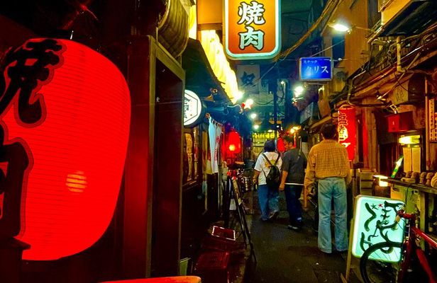Shibuya: Local Food & Culture Walk in Sangenjaya District