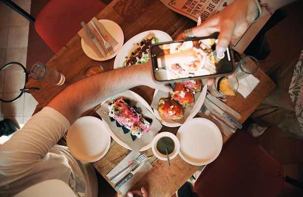 Mérida Cantinas Tour: Bites, Booze and Vibes