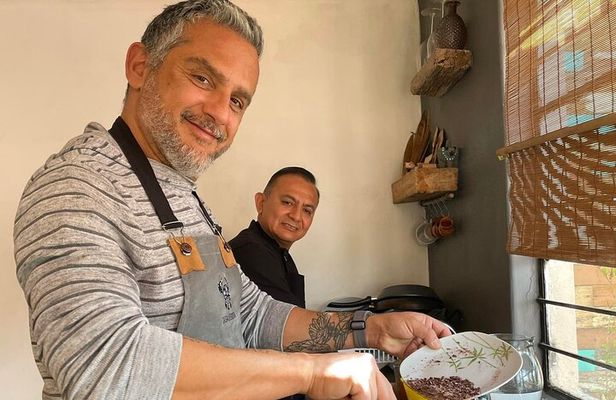 Cooking experience Poblana by Bufon Tours